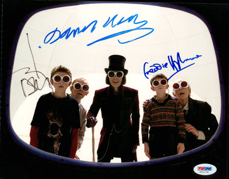 Johnny Depp,  Freddie Highmore & David Kelly triple signed 8x10 Photo (w/ JSA)