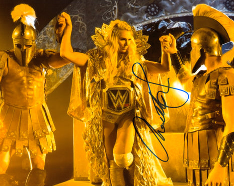 Photo 8x10 signée par Charlotte Flair