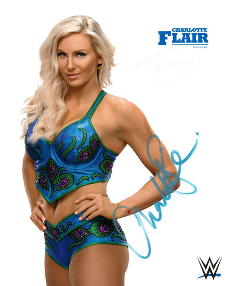 Photo 8x10 signée par Charlotte Flair