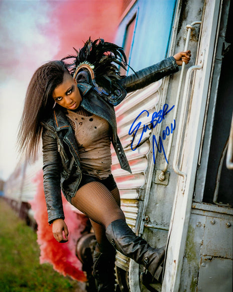 Photo 8x10 signée Ember Moon
