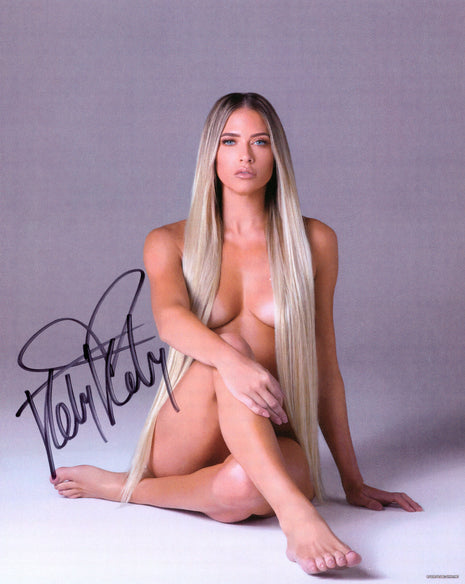 Kelly Kelly a signé une photo 8x10