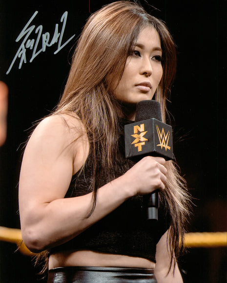 Photo 8x10 signée par Io Shirai