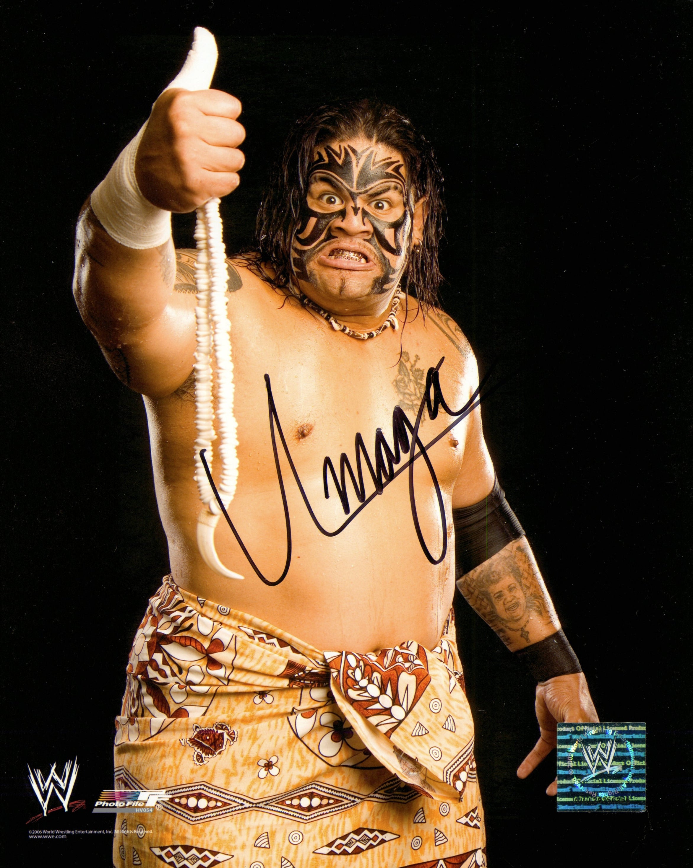 Umunga Umaga signed 8x10 Photo – Signed By Superstars