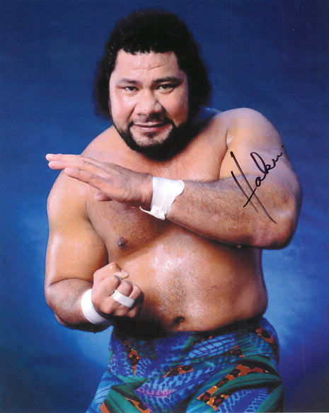 Foto firmada de 8x10 por Haku