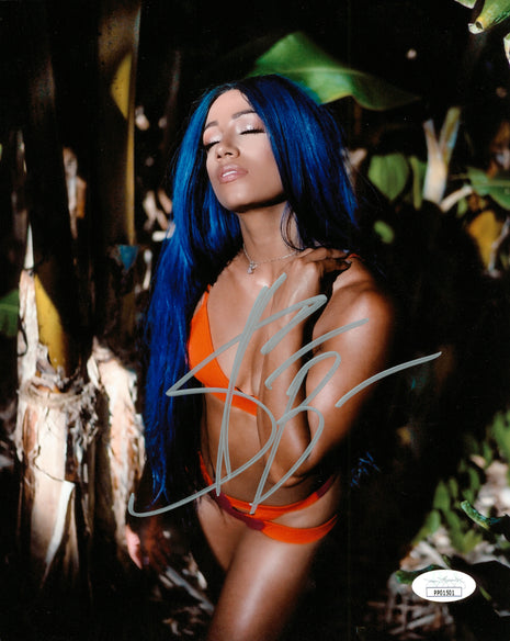 Sasha Banks signed 8x10 Photo (w/ JSA)