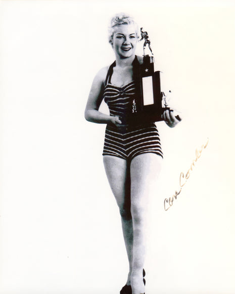 Photo 8x10 signée par Cora Combs