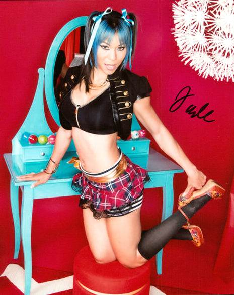 Photo 8x10 signée par Jade