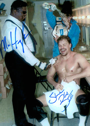 Fotografía de 8x10 firmada por Shane Douglas y el Sr. Hughes