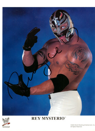 Rey Mysterio signed 8x10 Photo