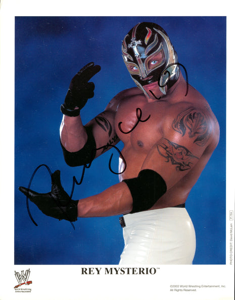 Rey Mysterio signed 8x10 Photo