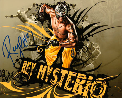 Rey Mysterio signed 8x10 Photo