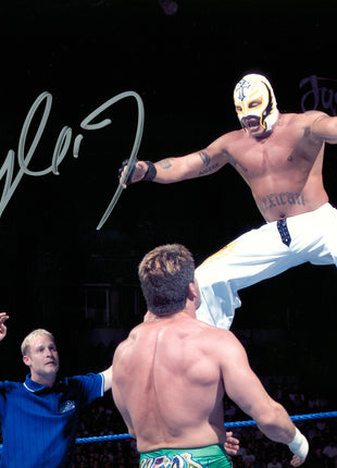 Foto firmada de 8x10 por Rey Mysterio