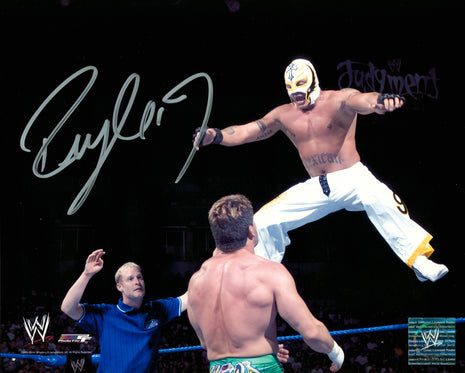 Rey Mysterio signed 8x10 Photo