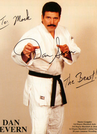 Dan Severn signed 8x10 Photo