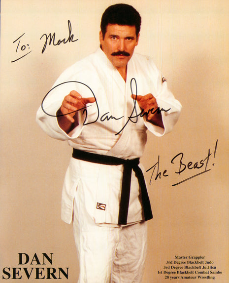 Dan Severn signed 8x10 Photo