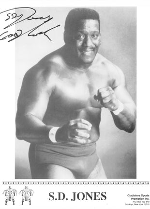 SD Jones signed 8x10 Photo
