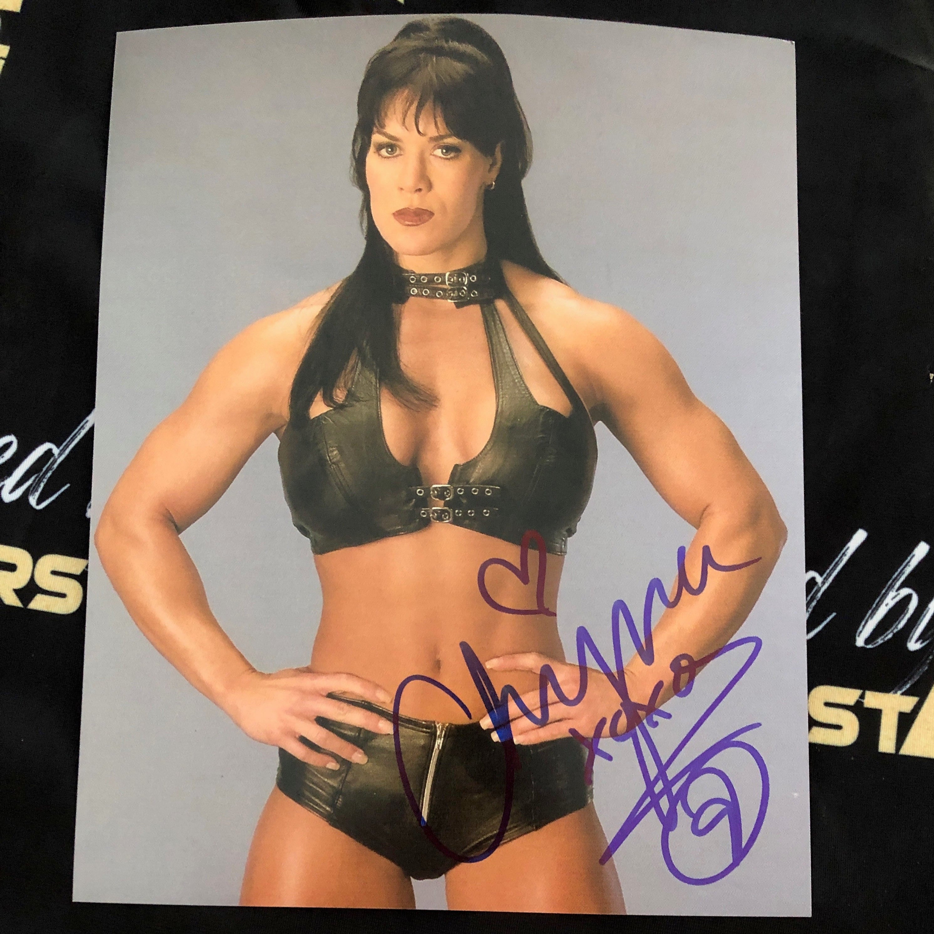 Chyna signed 8X10 Photo – Signed By Superstars