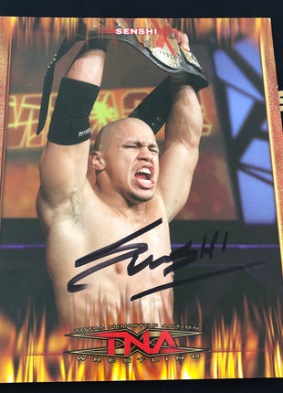 Low Ki signed 8x10 Photo